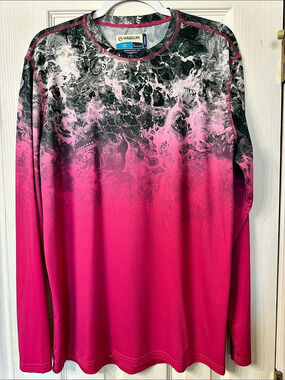 Magellan Outdoors Fish Boyfriend Fit Abstract Long Sleeve in Pink & Black Size